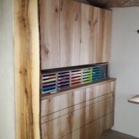 Holzschrank 
